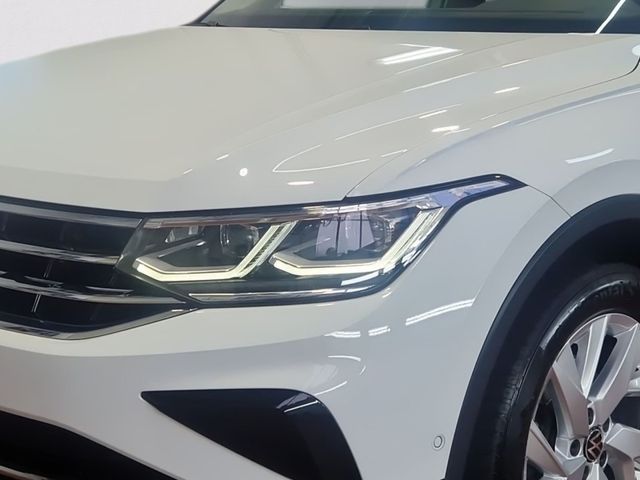 Tiguan 2.0 TDI DSG ELEGANCE +LED+KAMERA+DCP+ACC+