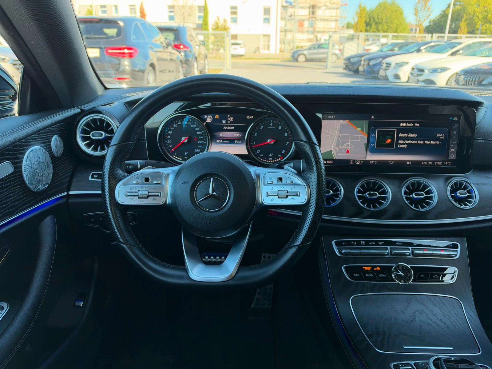 Mercedes-Benz E 200 Coupe 4Matic AMG*DISTR+*PANO*HUD*360°KAME