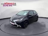 Toyota Aygo x-wave Faltdach - Toyota mit Benzin-Antrieb: Cabrio