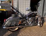 Harley-Davidson Road King Classic Milwaukee Eight - gebrauchte Motorräder in Köln
