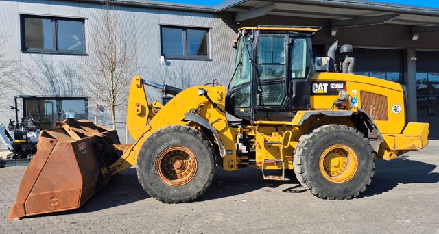 CAT 938M