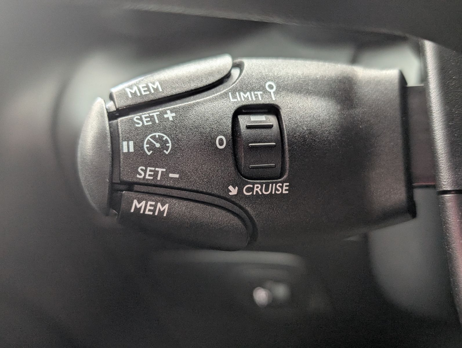 Fahrzeugabbildung Citroën C3 Aircross YOU APP PDC TOUCH TEMP KLIMA LED
