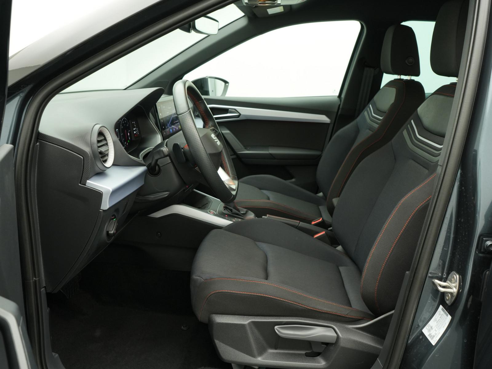 Seat Arona FR DSG KEYLESS PDC KAM ACC NAVI LED VIRT