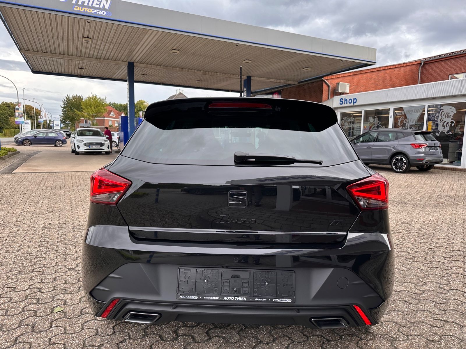Fahrzeugabbildung SEAT Ibiza 1.0 TSI FR Black Edition DSG ACC/LED/Kamer