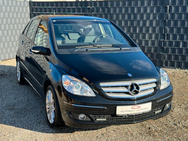 Mercedes-Benz B200,2.0 KLIMA,COMFORT,PANO,ELEKTR.FENST,TEILL.