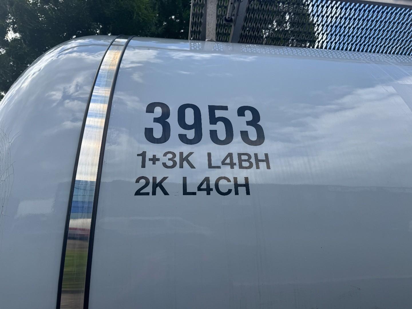 Schrader Tank Jumbo 47m3 / ADR / 3 Kammer / BPW Disc brak
