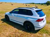 Volkswagen Tiguan 2.0 TSI OPF 140kW DSG 4MOTION Highlin... - Volkswagen Tiguan: 140