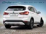 BMW X1 xDrive25e xLine AHK NaviPlus HuD AdLED PANO - BMW X1 xLine mit Hybrid-Antrieb (Benzin/Elektro)