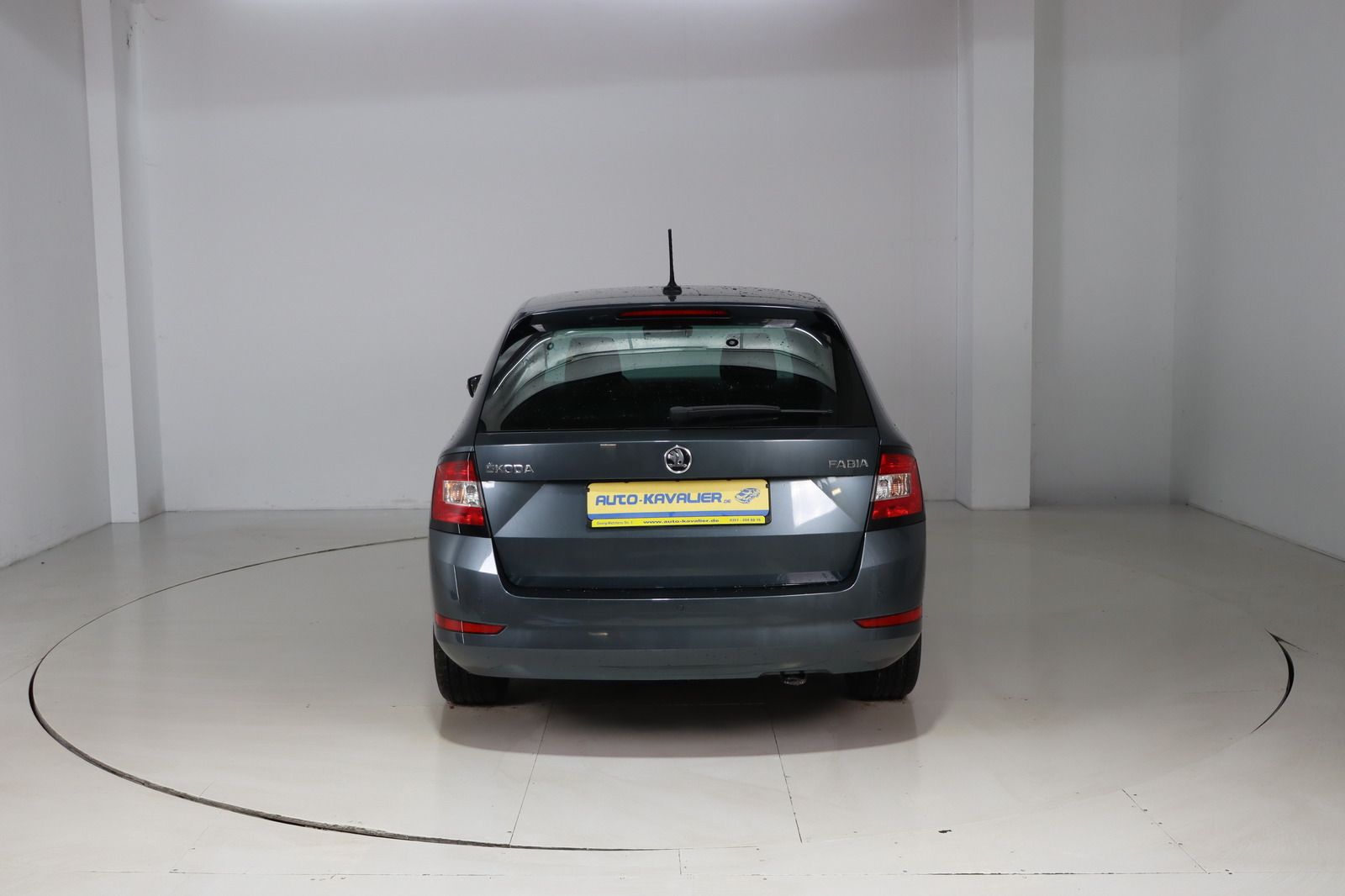 Fahrzeugabbildung SKODA Fabia 1.0 TSI * Navi * 1.Hand Soleil