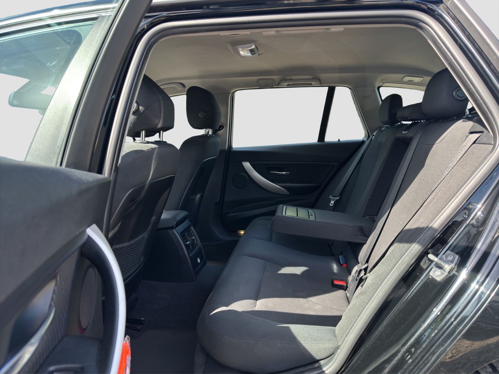 Fahrzeugabbildung BMW 316i Touring/Sitzheiz./Klimaauto./PDC/Tempomat