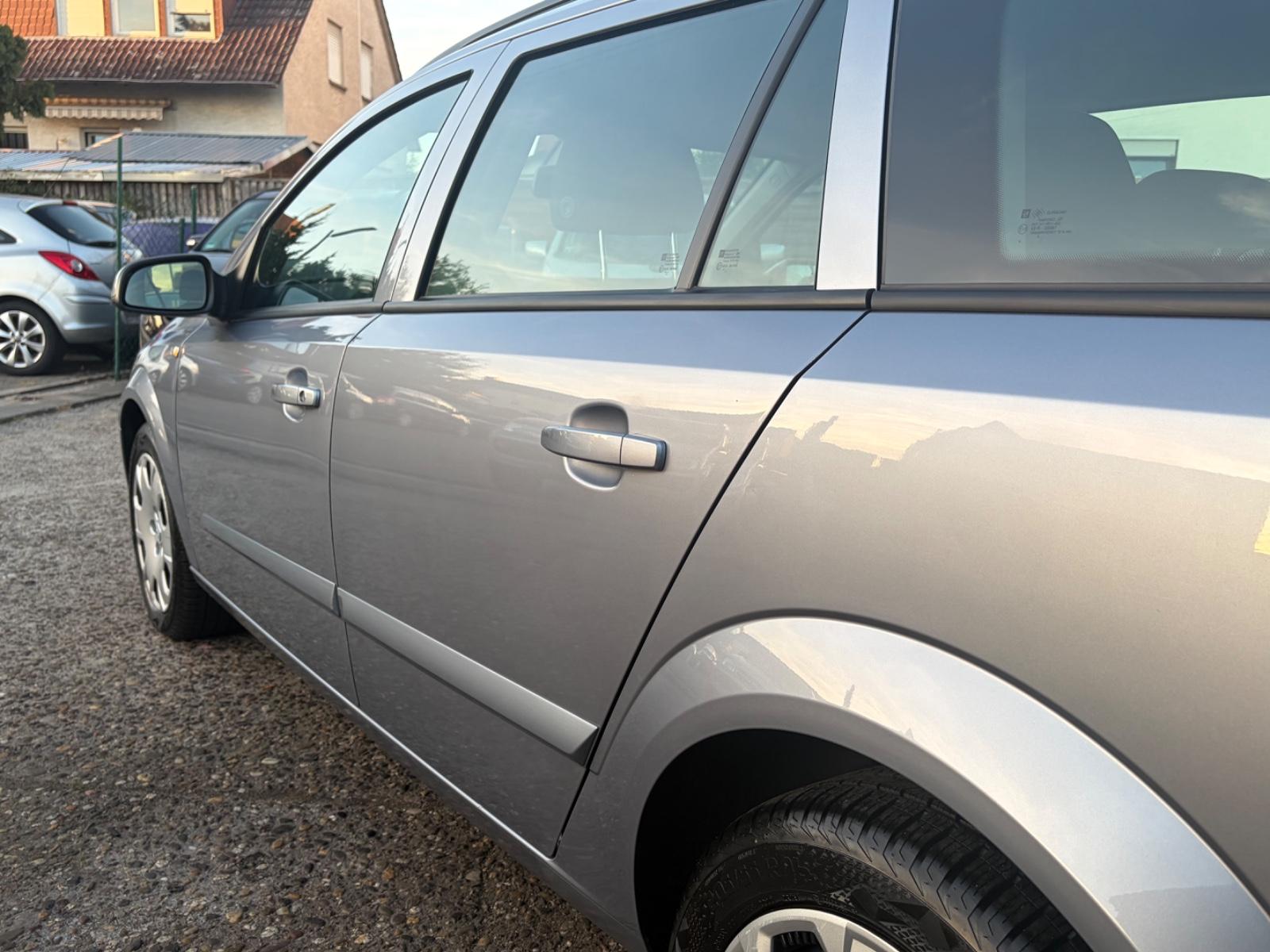 Opel Astra 2004 — photo 6