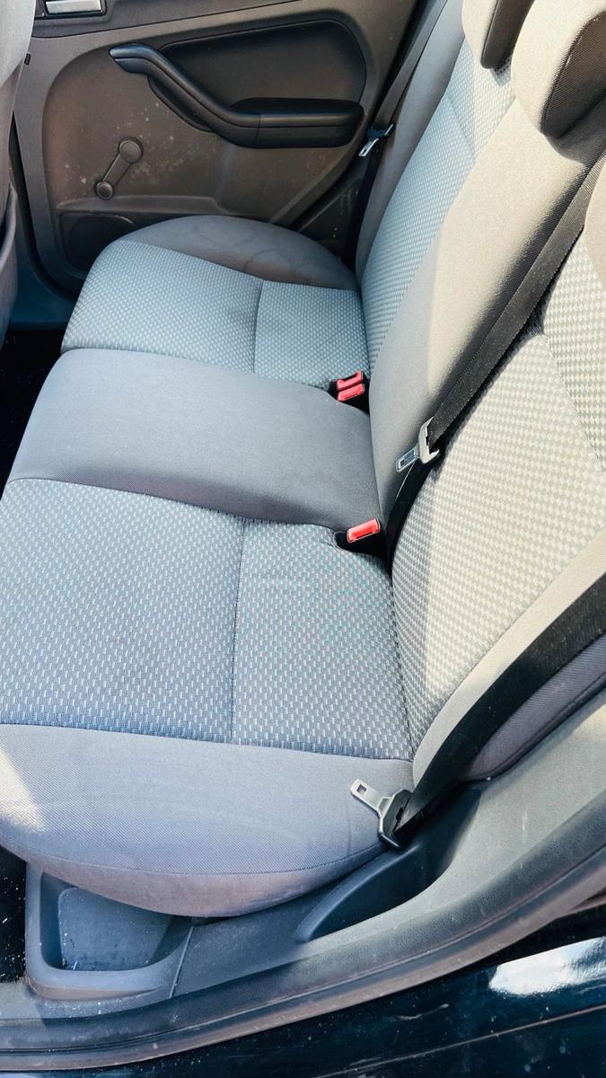 Ford Focus 2006 — photo 7