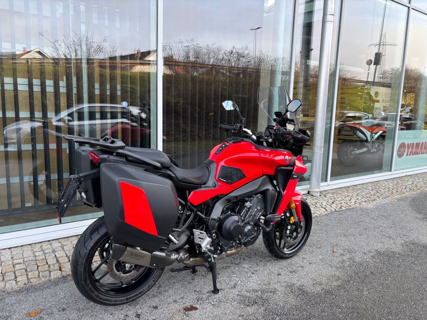Fahrzeugabbildung Yamaha Tracer 9 GT Modell 2021 Akrapovic 94 DB