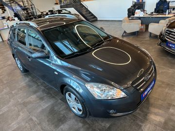 MYAUTOCENTER – Gebraucht- und Jahreswagen mit Werkstattservice in Pfaffenhofen Kia cee´d Sportswagon Vision*2. Hand*Klima*AHK*SHZ*