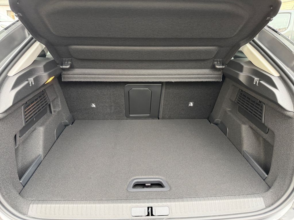 Fahrzeugabbildung Citroën C4 Benziner 130 MAX - Schiebedach/Winter Paket