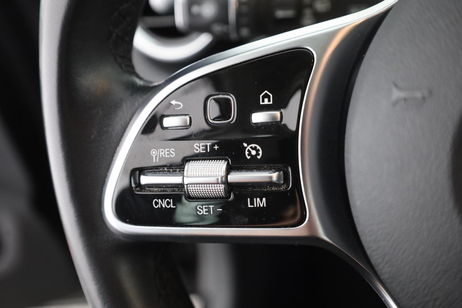 Mercedes-Benz C-Class C180 T Avantgarde LED Navi Teilleder DAB Kamera, миниатюра 16