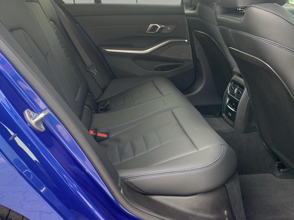 BMW M340i xDrive Lim. LED NAVI 360° H/K PDC SHZ 19"