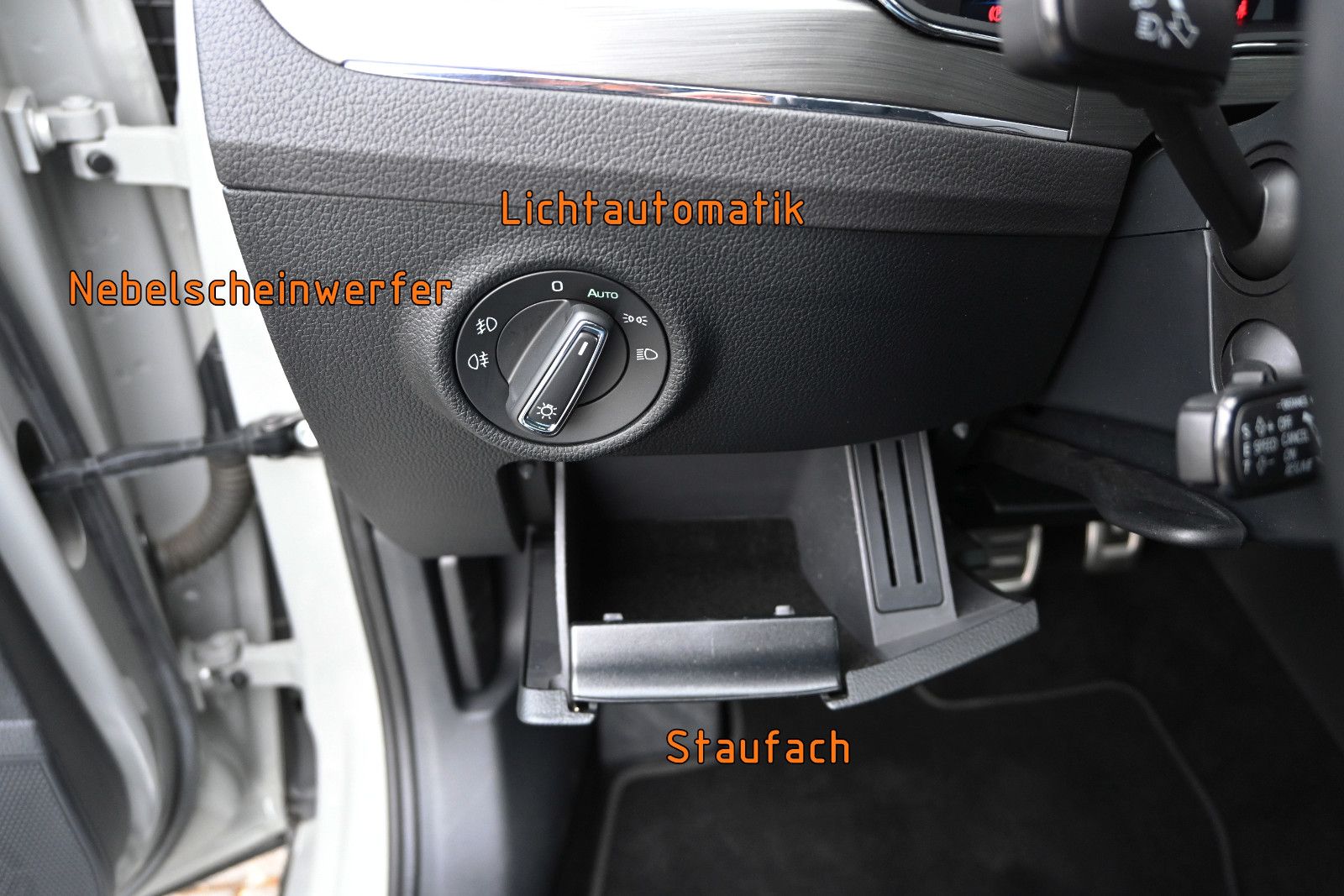 Fahrzeugabbildung SKODA Superb 2.0 TDI DSG 4x4 SCOUT Combi °ACC°AHK°STHZ