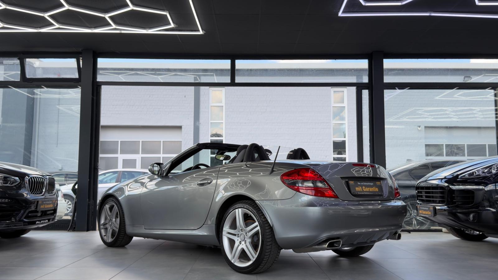 Mercedes-Benz SLK 300 2LOOK Edition V6 231 ch BVM / Harman Kardon / Cuir Nappa / Airscarf / Historique Mercedes