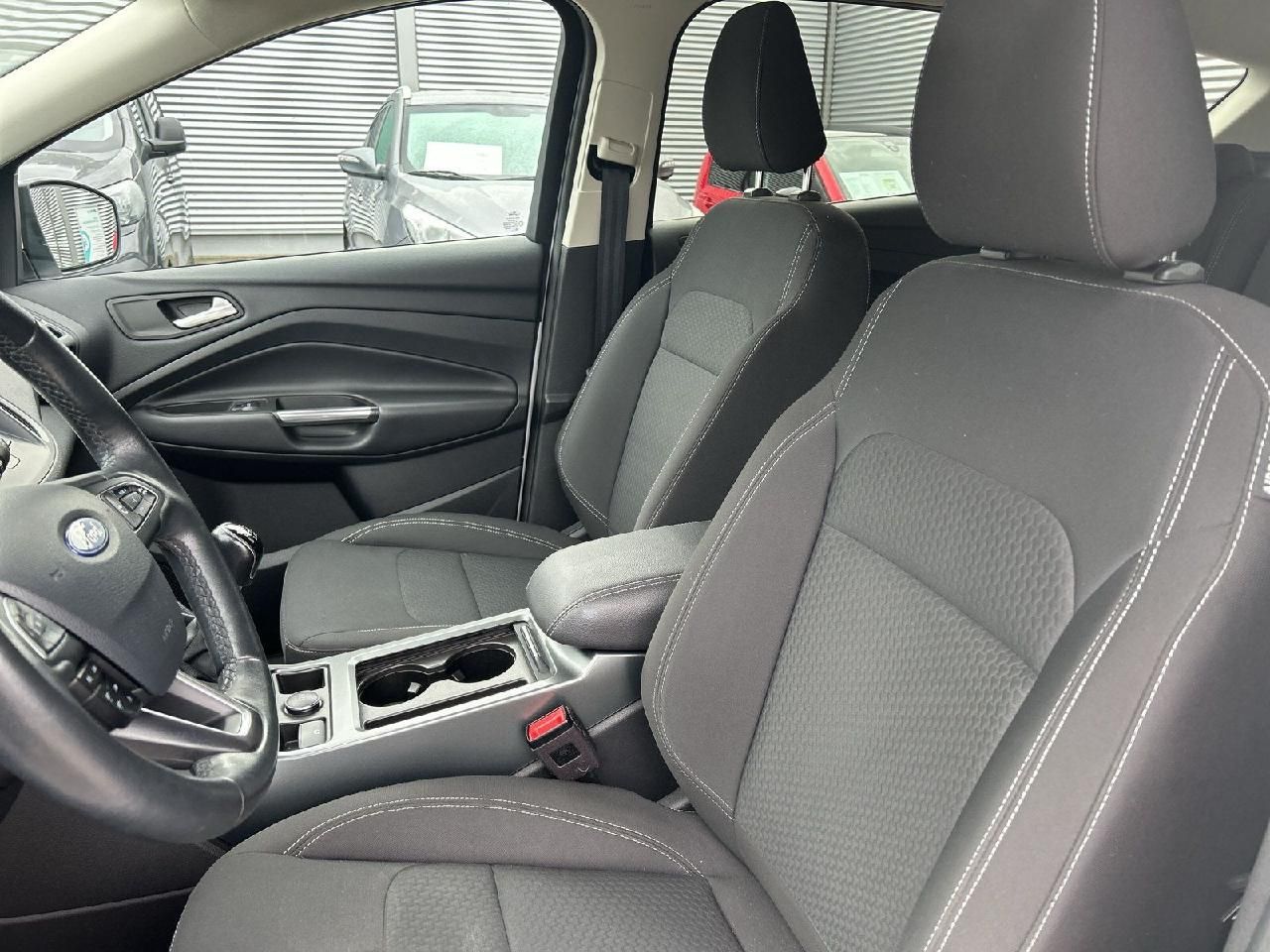 Fahrzeugabbildung Ford Kuga 1,5 Cool & Connect