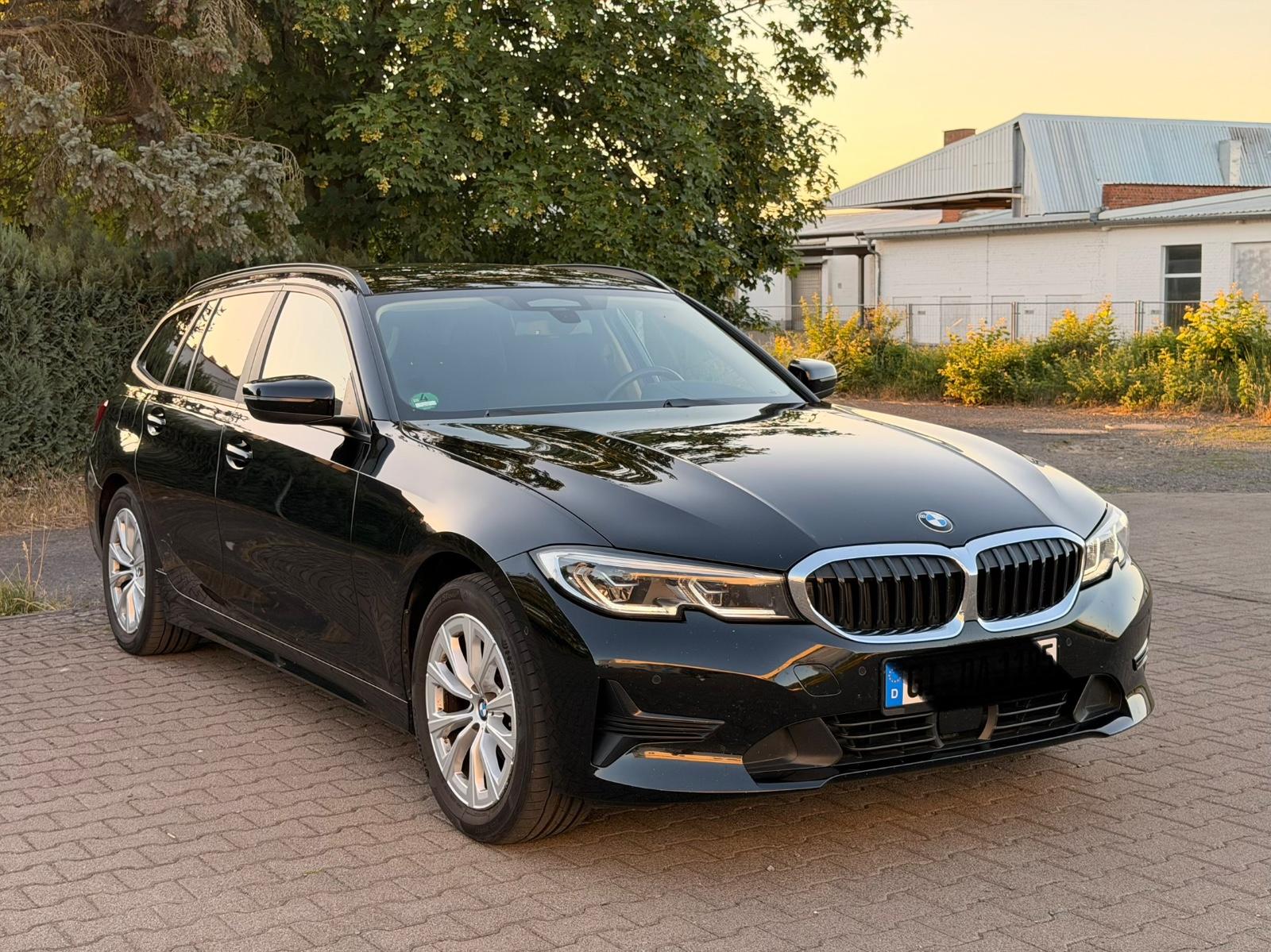 BMW 320 i Touring HUD, DAProf, LASER, Keyless Go, миниатюра 3