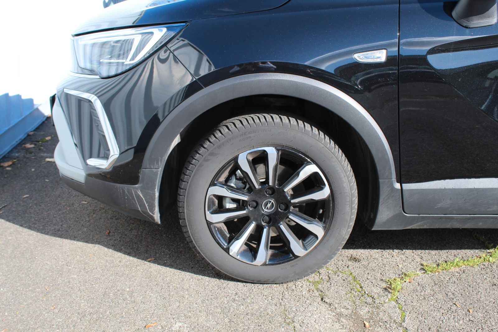 Fahrzeugabbildung Opel Crossland Elegance Allw.*Navi*Kamera*Sitzh.