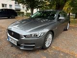 Jaguar XE Pure Navi Xenon SHZ - Jaguar XE Pure mit Diesel-Antrieb