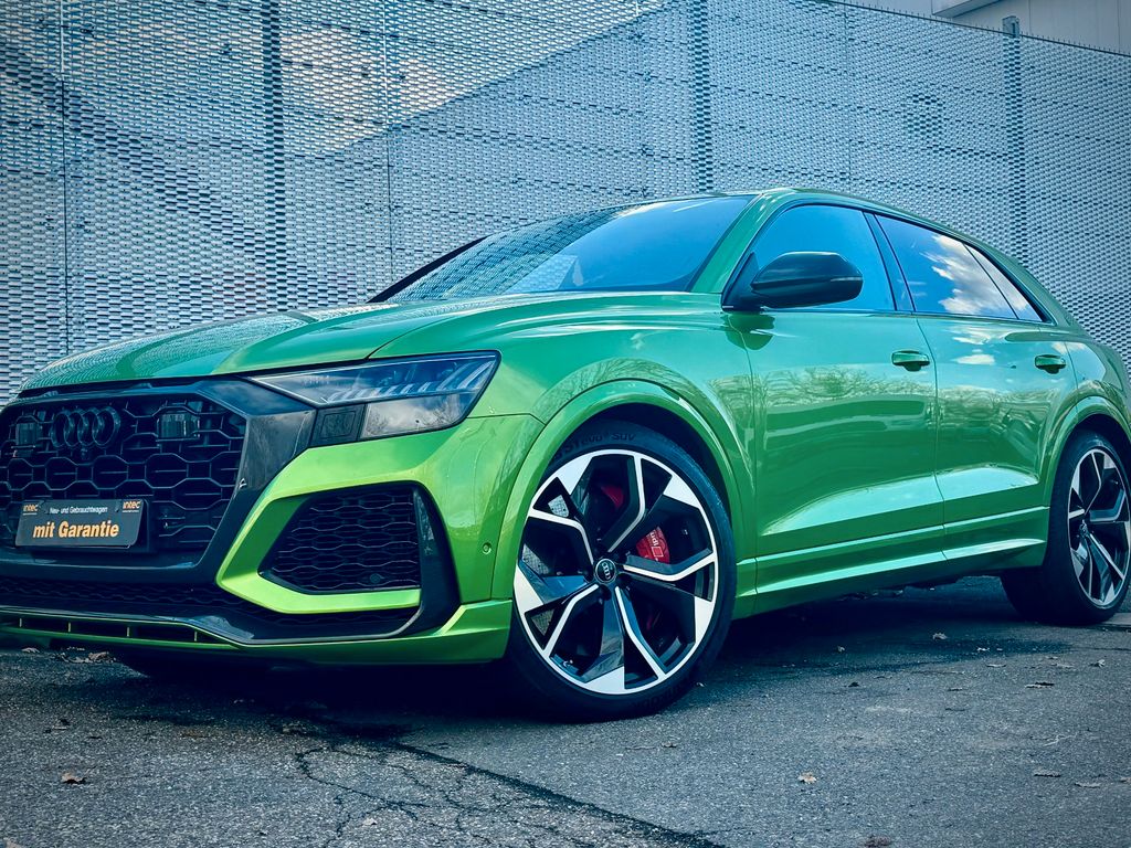 Audi RSQ8