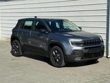 Jeep Avenger Longitude 1.2 e-HYBRID DCT Android Auto* - Jeep Avenger Longitude mit Hybrid-Antrieb (Benzin/Elektro)