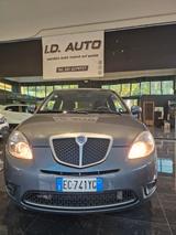 Lancia Ypsilon 1.2 Versus 155 mila chilometri - Lancia Ypsilon Versus mit Benzin-Antrieb