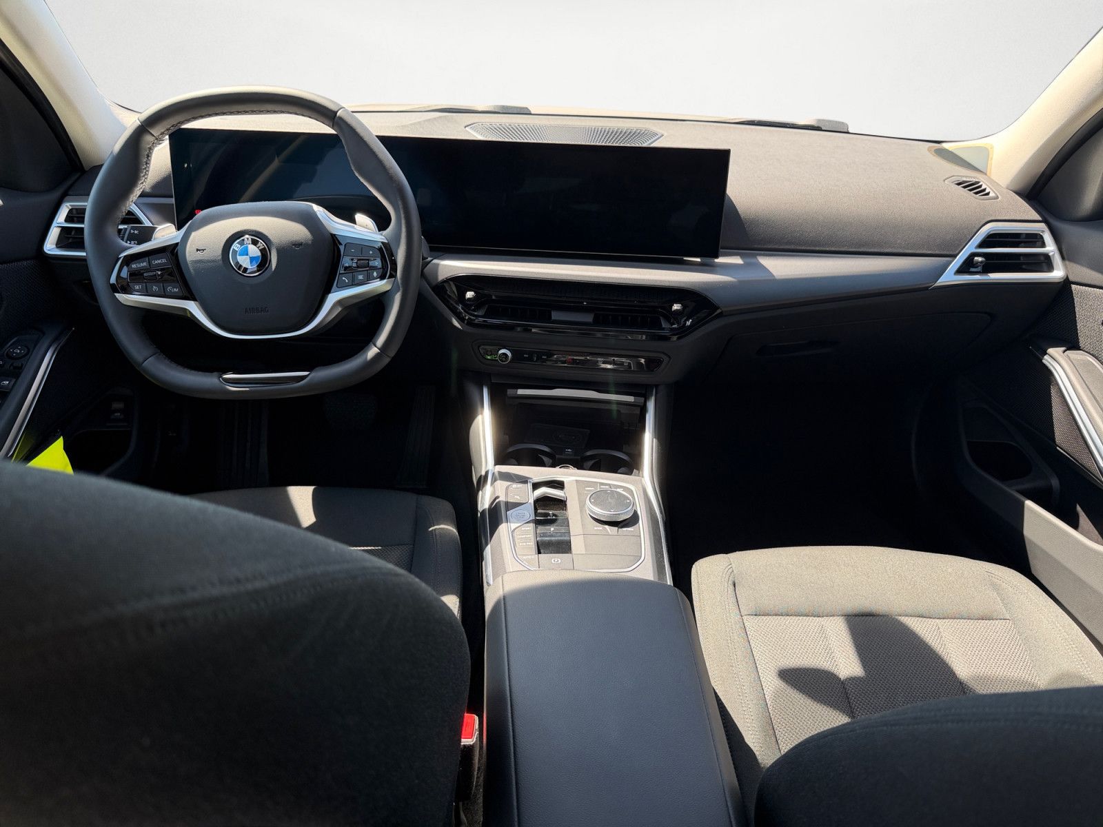 BMW 320d Automatik 18' AHK Aktive Geschwindigkeitsre foto 5
