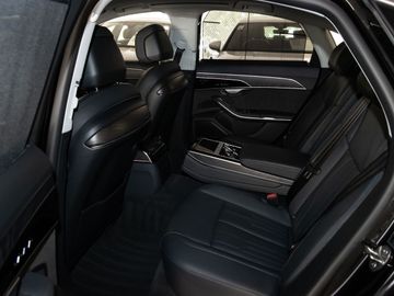 Audi A8 - 9
