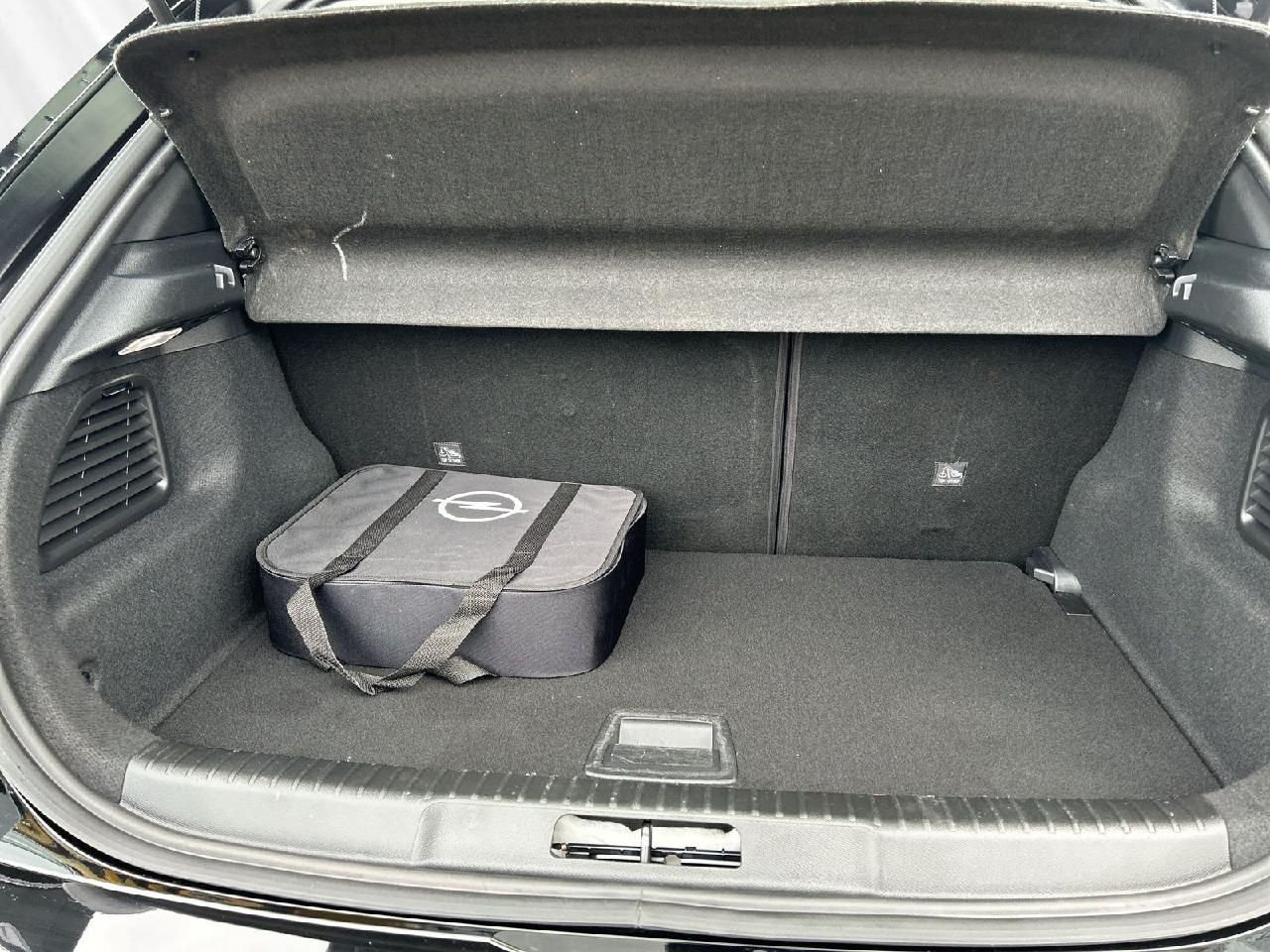 Fahrzeugabbildung Opel Mokka Electric Ultimate