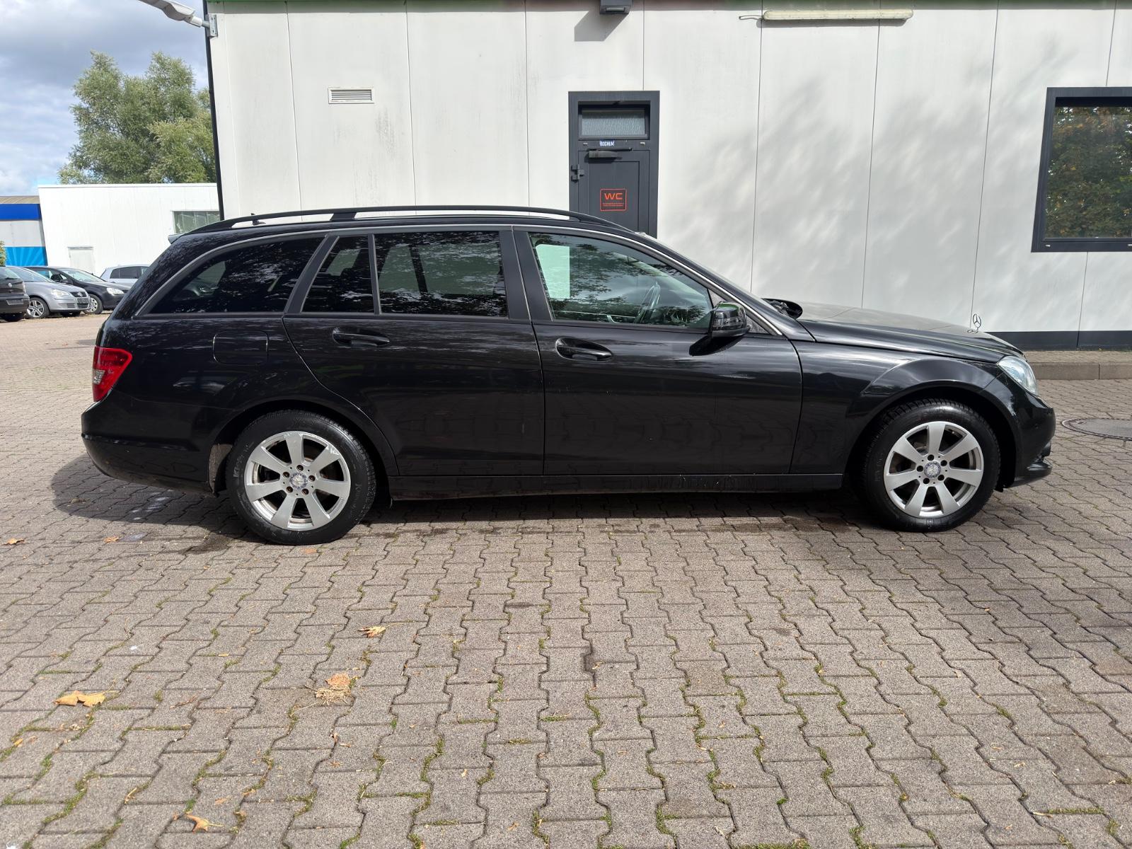 Mercedes-Benz C200 2012 — photo 6