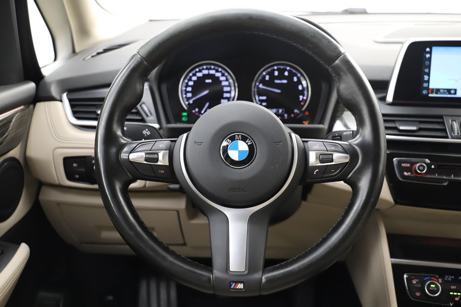 BMW 218i Gran Tourer 1.5 140PS Automatik Luxury Line