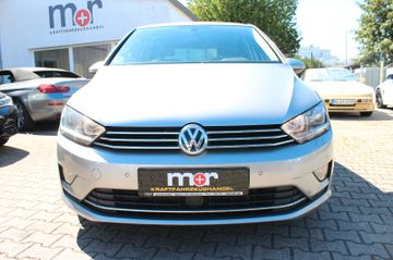 Volkswagen Golf - 2