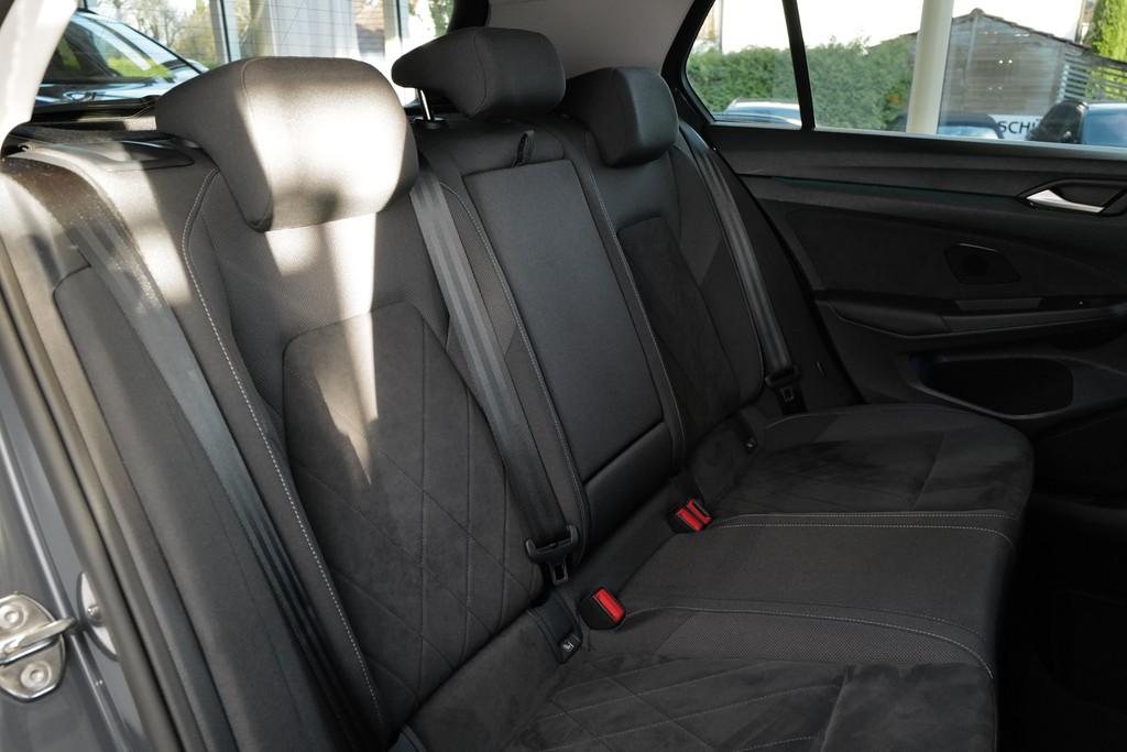 Volkswagen Golf 1.5TSI Life AHK DCC HKardon StdHz Memory, миниатюра 6