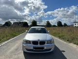 BMW 1er top Zustand - BMW aus 2010: 1er