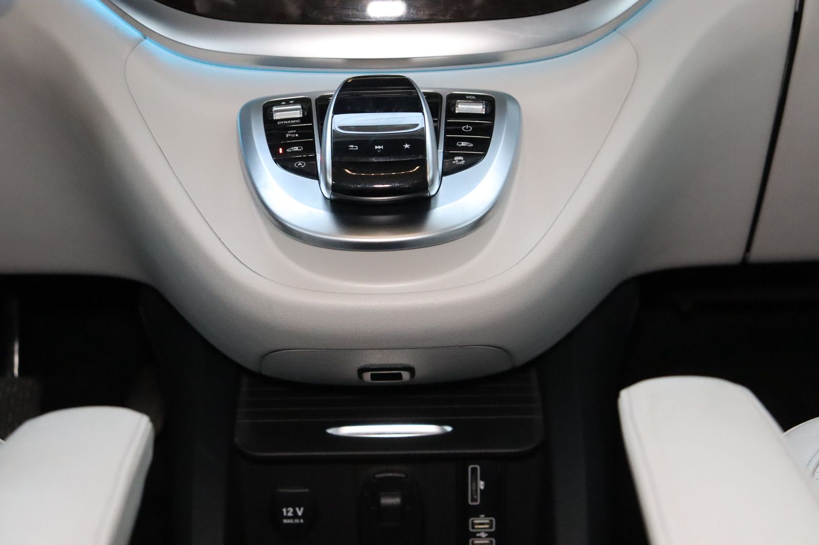 Fahrzeugabbildung Mercedes-Benz V 250 d 4matic Avantgarde * lang * 360 * ILS