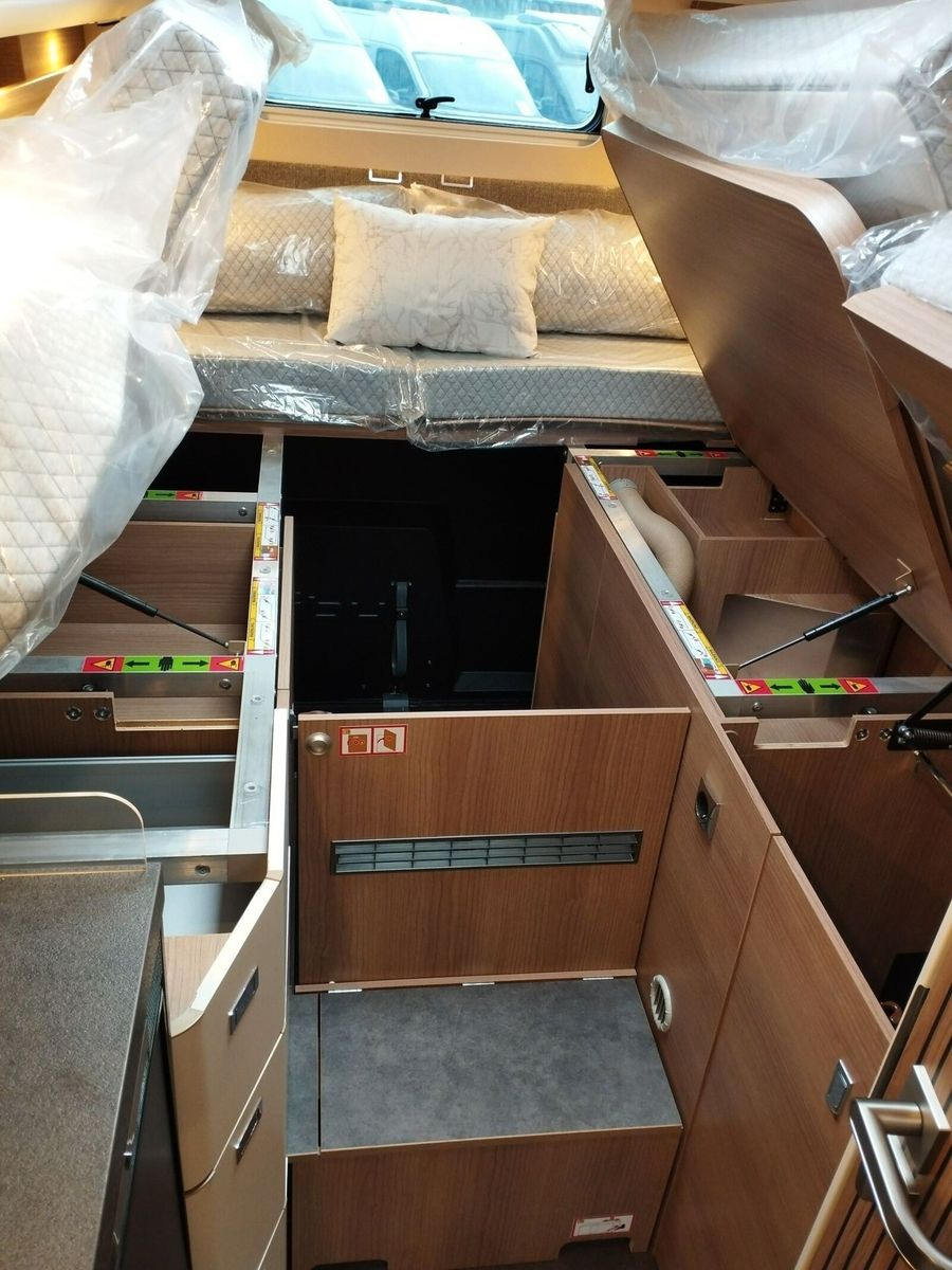 Fahrzeugabbildung Malibu Genius 641 LE Klimaautomatik, Radio DAB