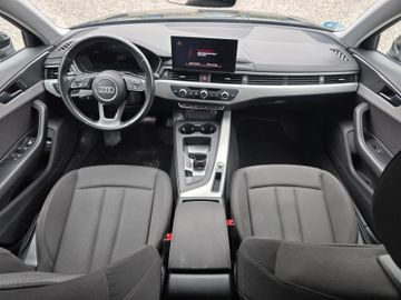 Audi A4 - 12