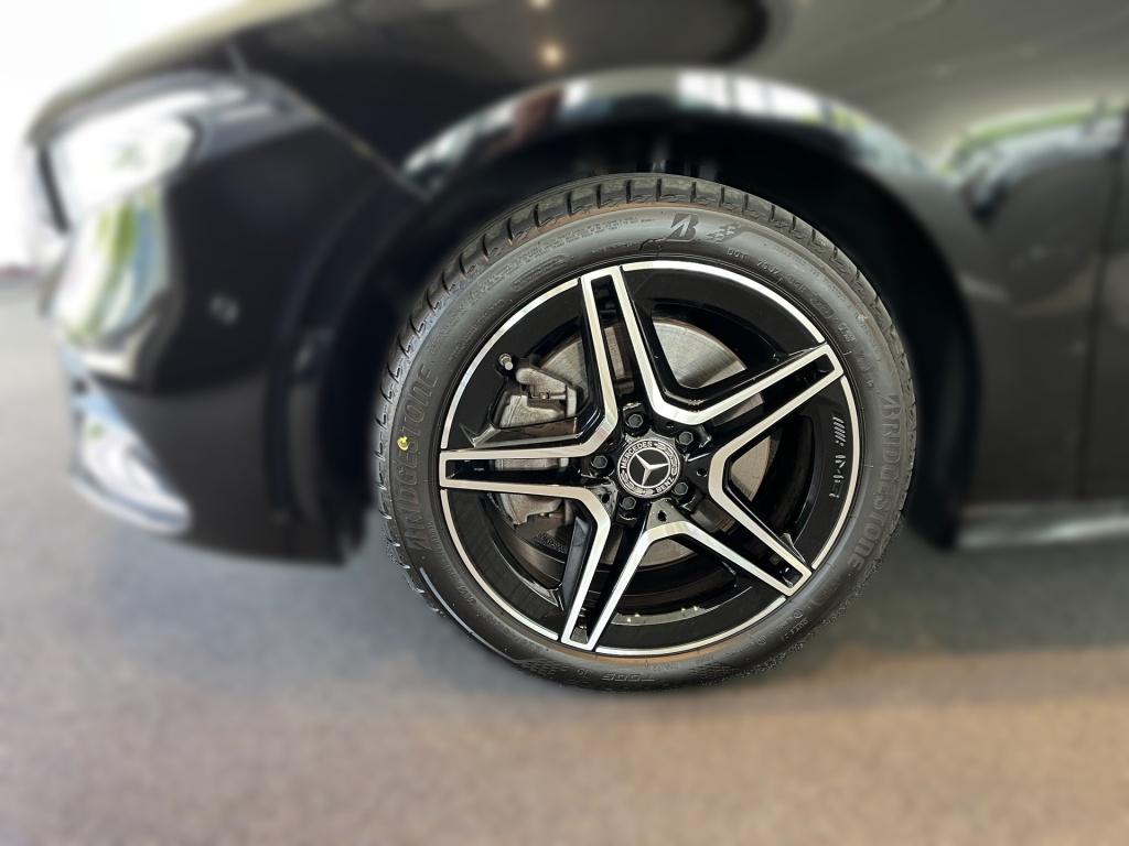 Mercedes-Benz A 250 e AMG+MBUX+Night+CarPlay+Totwinkel+KAMERA