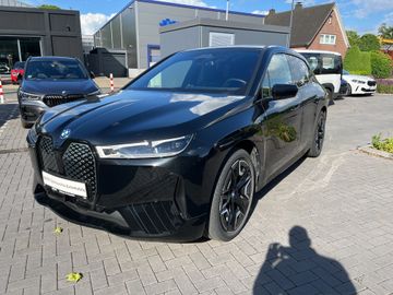 BMW Leasingangebot: BMW iX xDrive40