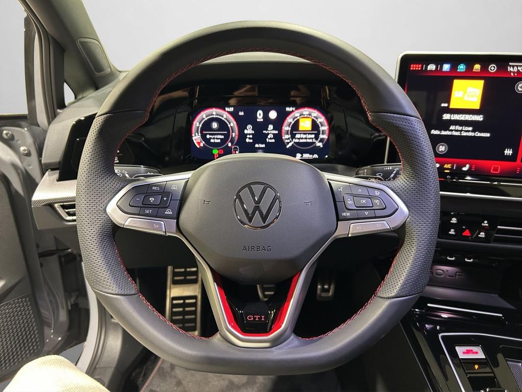Volkswagen Golf 8