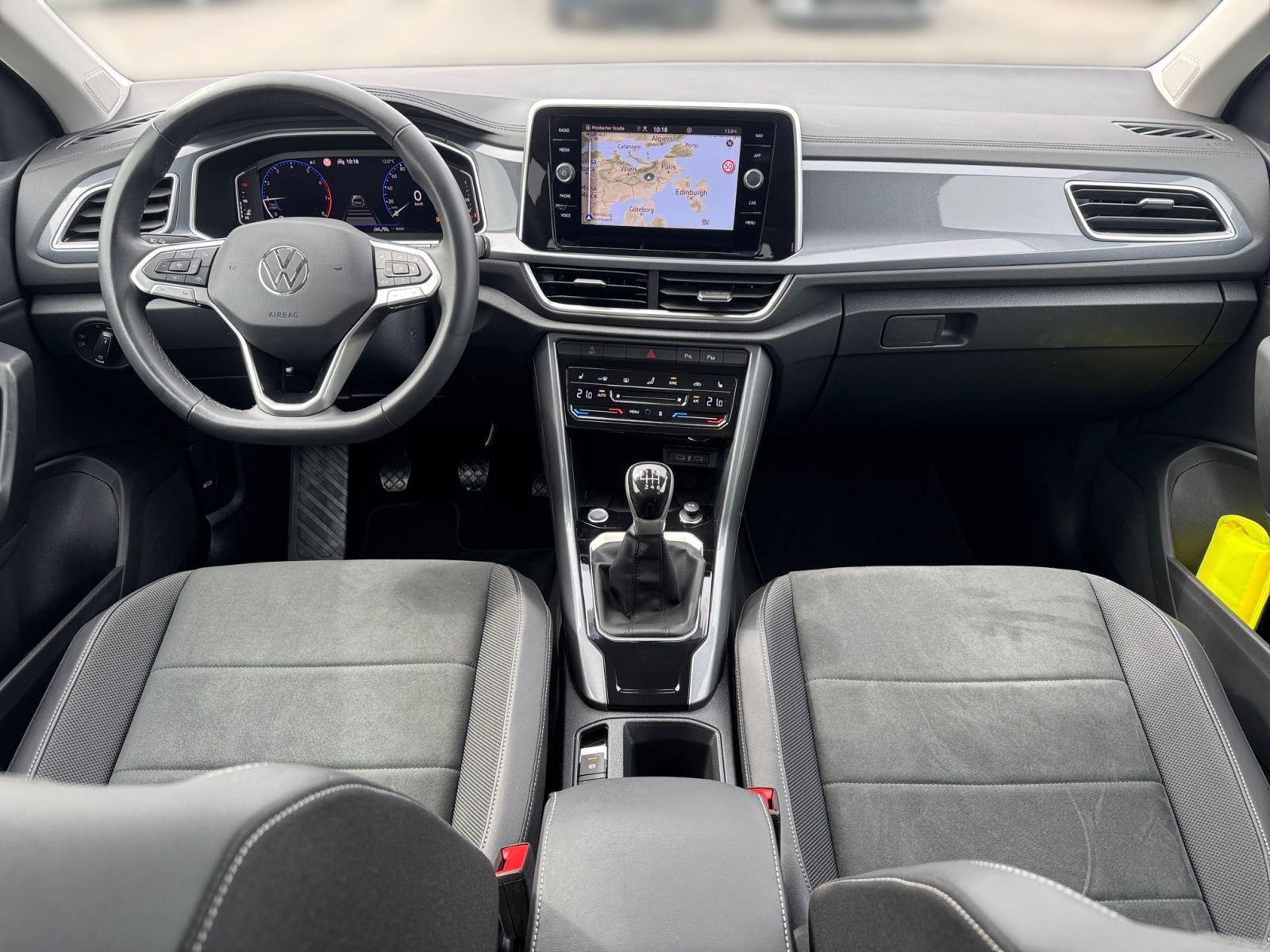 Volkswagen T-Roc - Bild 9