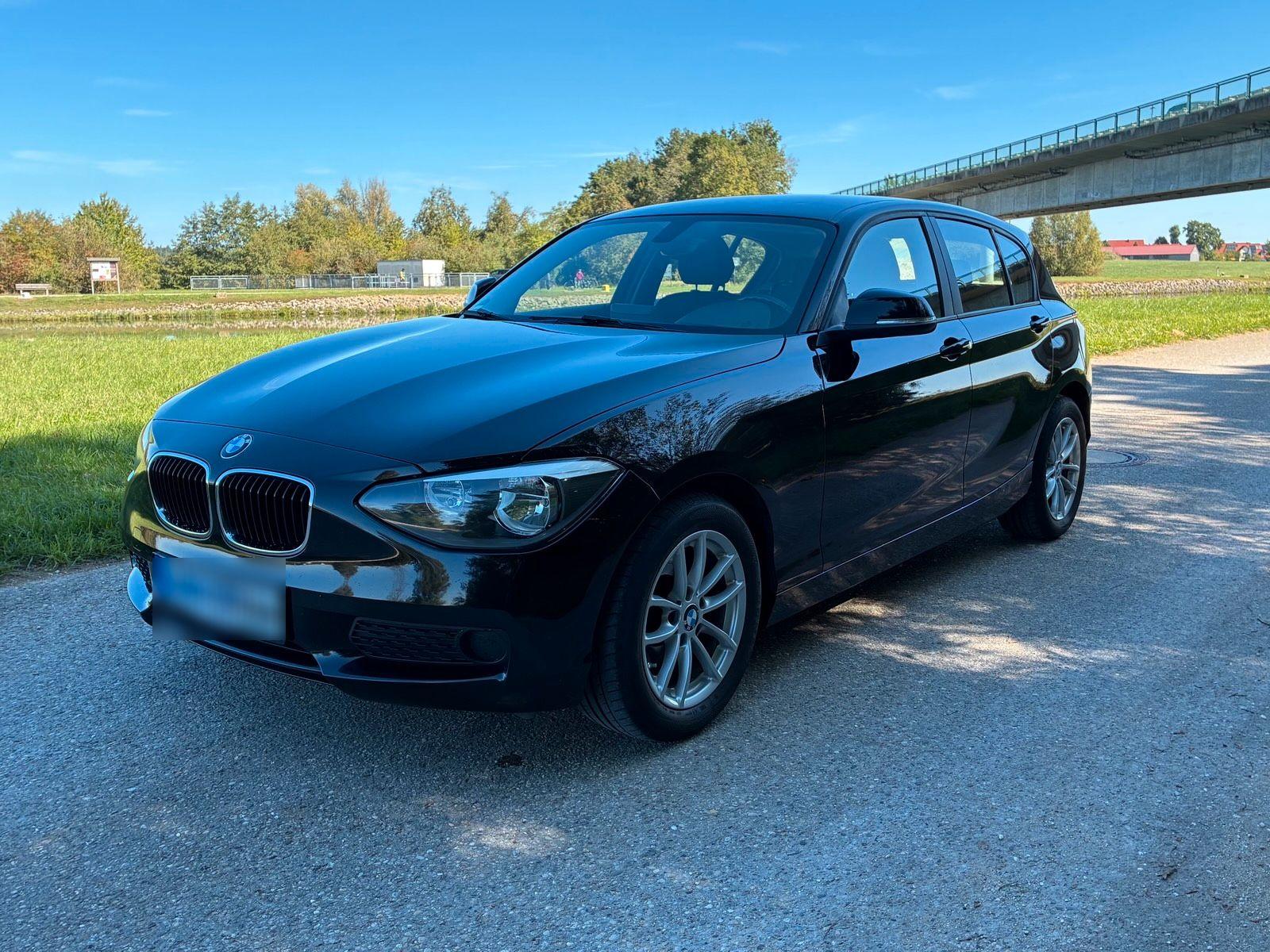 BMW 114