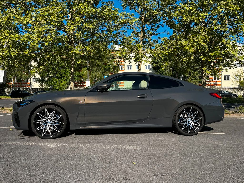 BMW 440