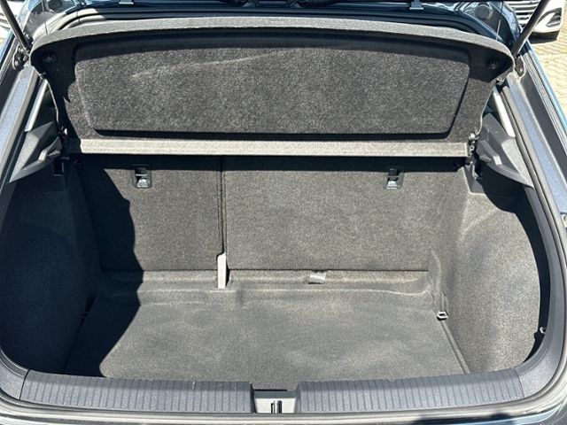 Fahrzeugabbildung Volkswagen T-Roc 1.0 TSI OPF LED SHZ FRONT-ASSIST LANE-ASSI