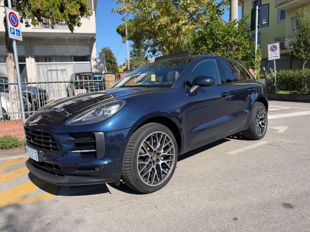 Image of Porsche Macan