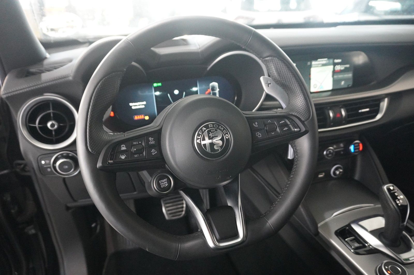 Fahrzeugabbildung Alfa Romeo Stelvio 2.2D VELOCE Q4 NAVI/LED/KAMERA/MATRIX/SH